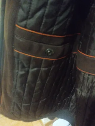 Cazadora tipo bomber marrón