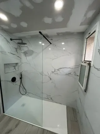 Alicatados de baños suelos cocina