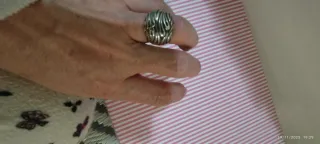 Anillo de plata con diseño