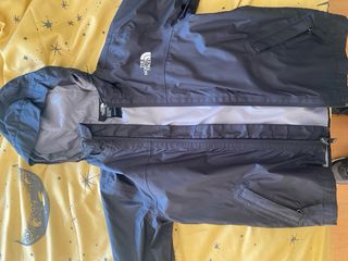 Chaqueta North Face cortaviento niño 6/9 años