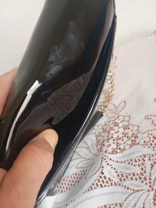 Bolso bandolera Clarks negro charol