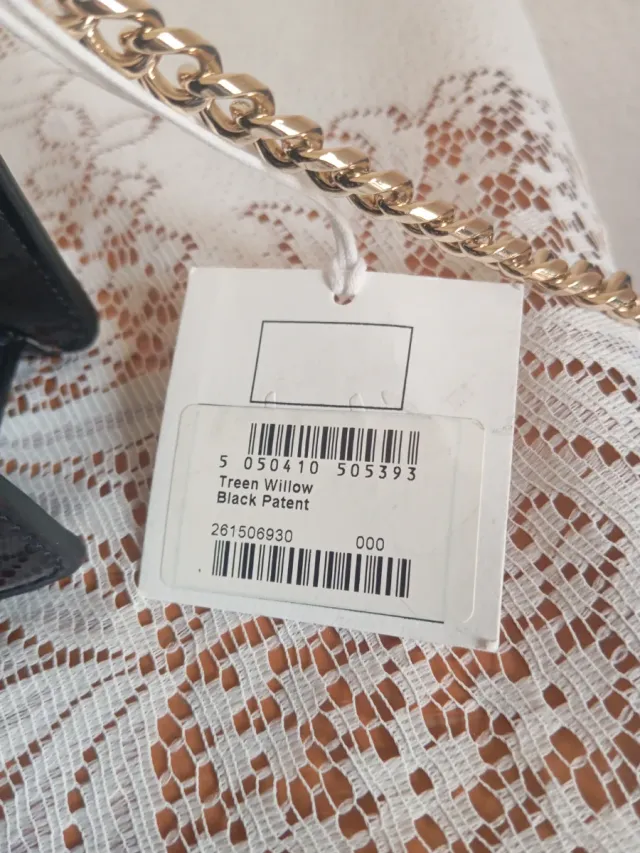 Bolso bandolera Clarks negro charol