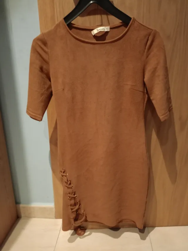 Vestido marrón con cordones Lemon