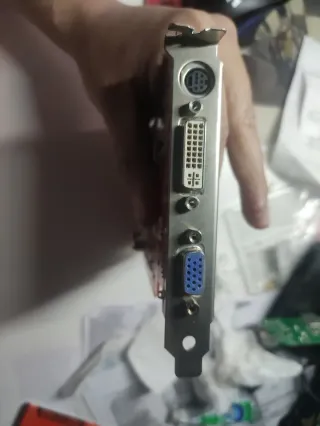 Tarjeta Gráfica Asus EA1600PRO 512MB