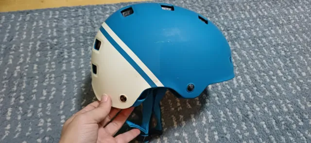 Casco infantil Decathlon azul talla S