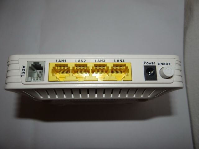 COMTREND ROUTER WIFI (AR 5307U) Model: AR-5307u