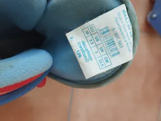 Patines en línea azules para niños