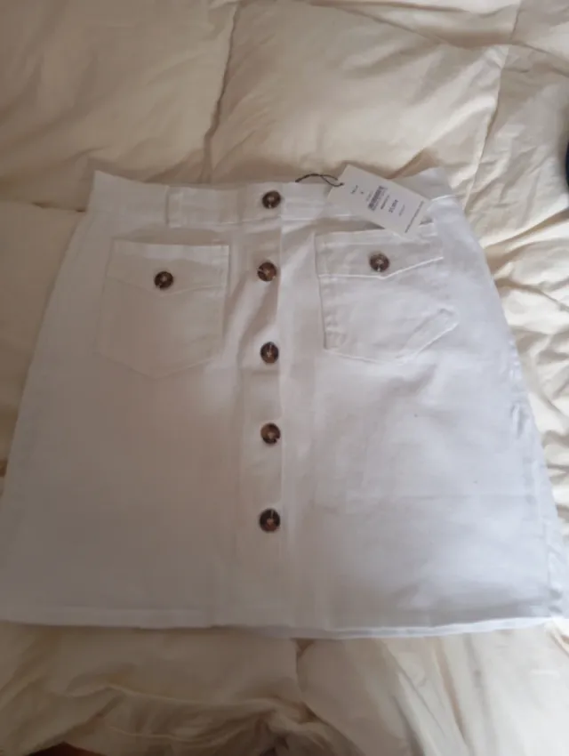 Falda negra y blanca Talla M