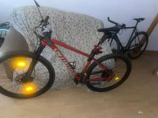 Bicicleta de Montaña Specialized Roja