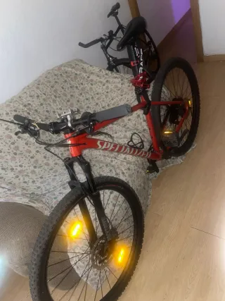 Bicicleta de Montaña Specialized Roja