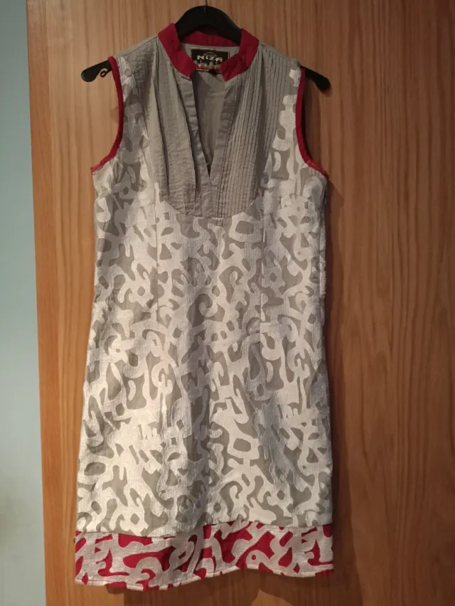 Vestido Niza gris y rojo