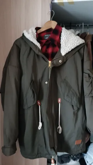 Chaqueta Zara con borrego TS y camisa Primark L