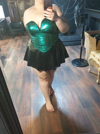 Top brillante verde escamas