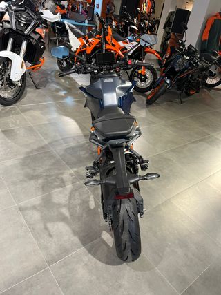 KTM DUKE 390