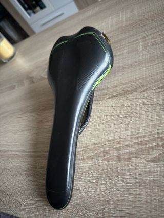Sillín Mérida Carretera Negro/Verde