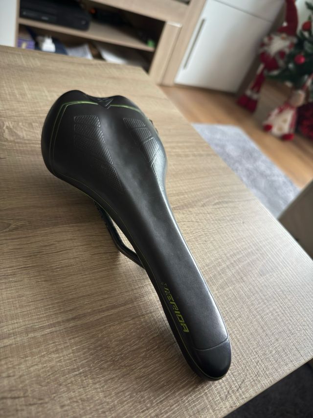 Sillín Mérida Carretera Negro/Verde