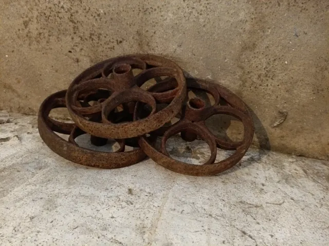 3 Ruedas Hierro Fundido Antiguas