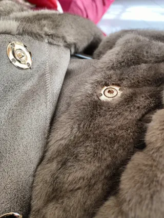 Cappottino ecopelliccia beige/marrone taglia S