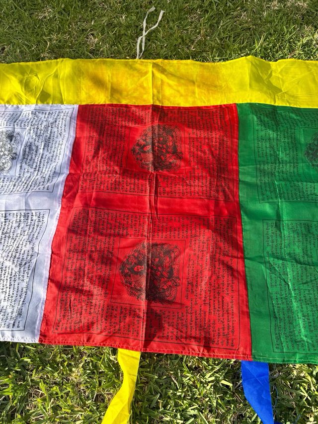 Bandiera tibetana con asta Tara