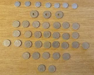 Lote 40 monedas de 1, 5 y 25 pesetas de los 90