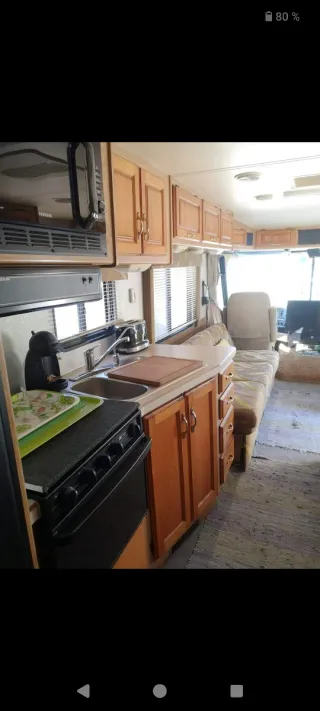 Ford Holiday Rambler 2000