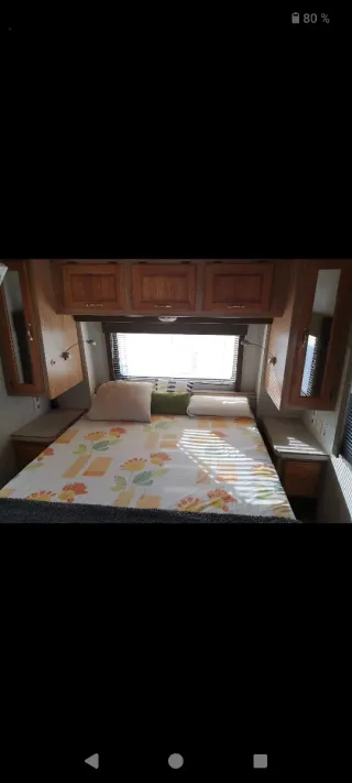 Ford Holiday Rambler 2000