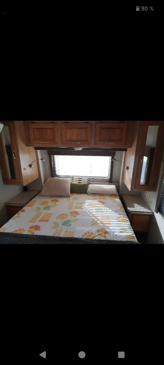 Ford Holiday Rambler 2000