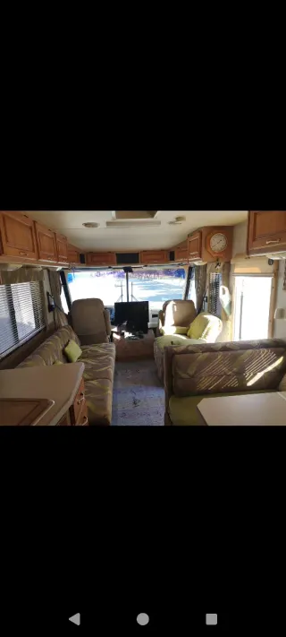 Ford Holiday Rambler 2000