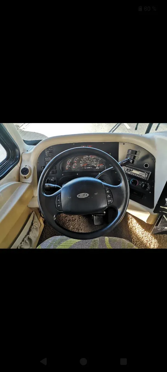 Ford Holiday Rambler 2000