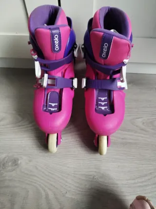 Patines en línea infantiles rosas y morados