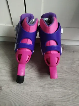 Patines en línea infantiles rosas y morados