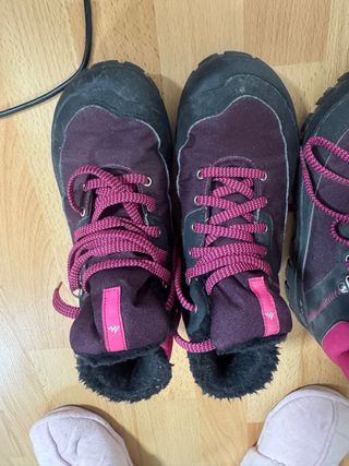 Botas Decathlon Moradas y Rosas