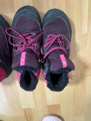 Botas Decathlon Moradas y Rosas