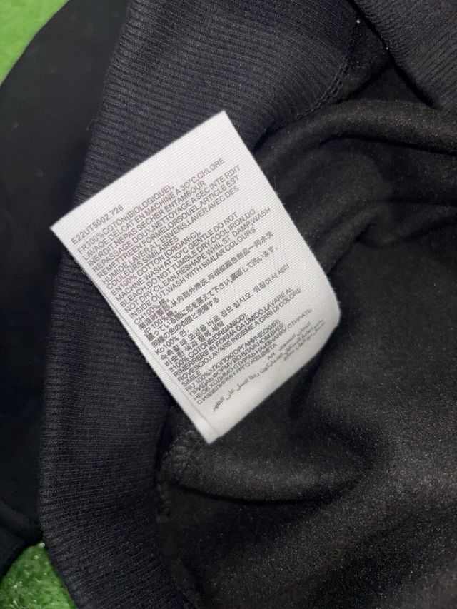 Jersey Ami Negro Corazón Rojo