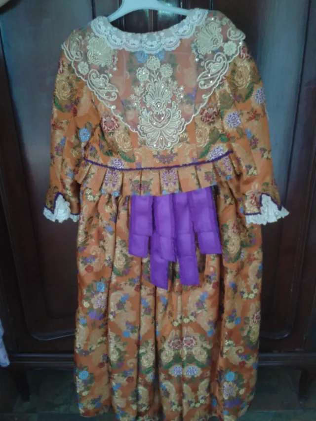 Traje de Fallera