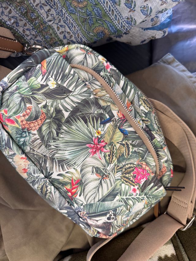 Bolso grande estampado lémur y flores