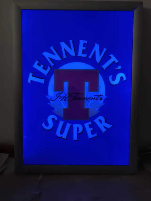 Insegna Luminosa Tennent's Vintage LED