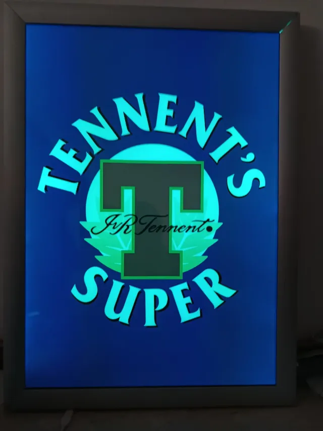 Insegna Luminosa Tennent's Vintage LED