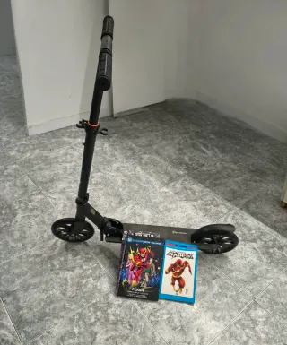 Patinete infantil negro HyperMotion.