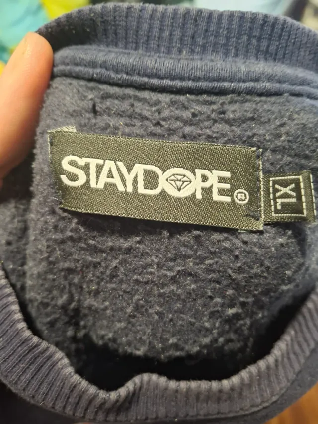 Sudadera azul con estampado Stay Dope