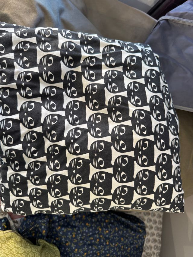 Almohada Ikea Gatos Blanco y Negro