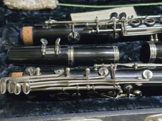 Clarinete con estuche