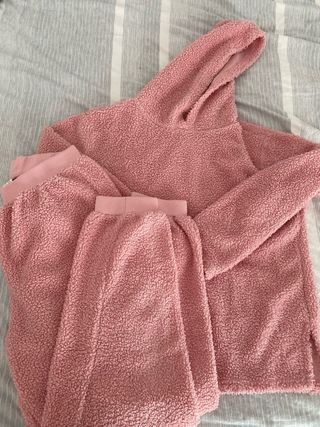 Conjunto Joggers y Sudadera Rosa Peluche