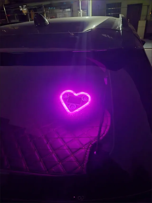 Luz Neon Corazón Rosa Coche