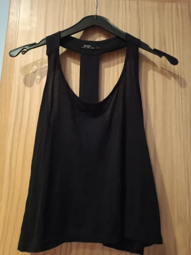 Camiseta Bershka Negra Talla M