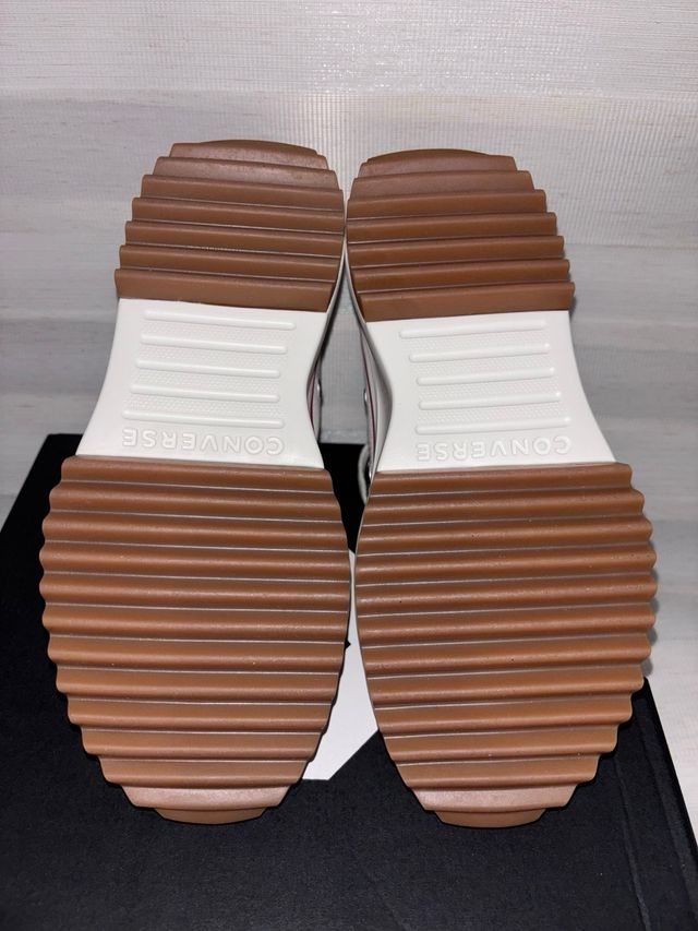 Converse Run Star Hike