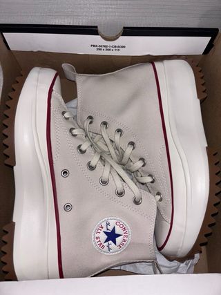 Converse Run Star Hike