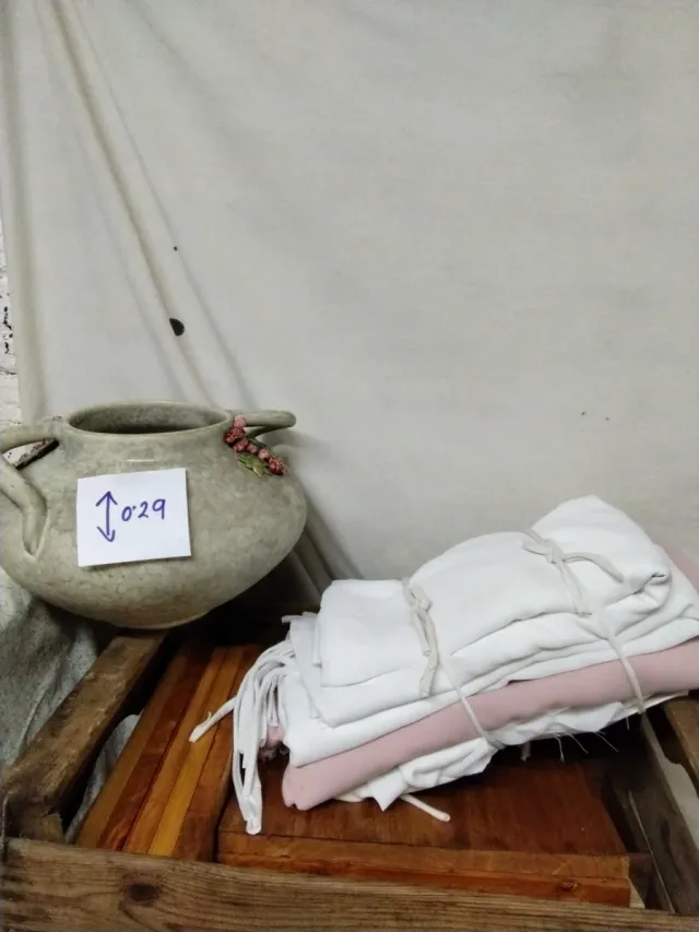 Lote decoración boda: botellas y caballete