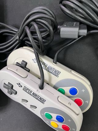 Consola Super Nintendo PAL + 2 mandos