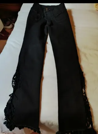 Lote 4 pantalones chica:12€